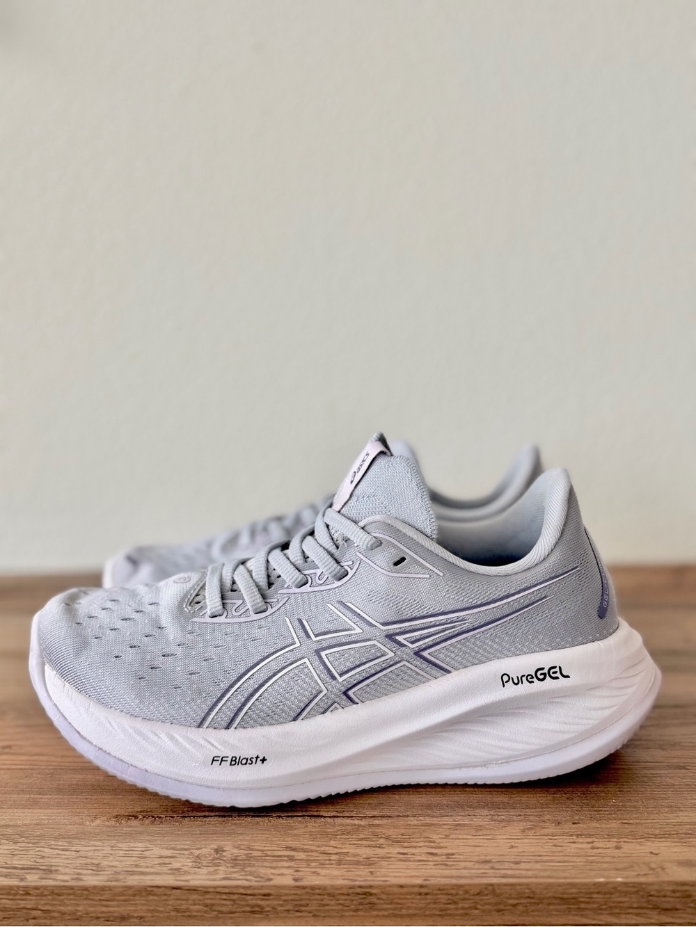 Asics Women's Light Gray and White Running Shoes - Picture 3 of 11